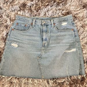 Levi’s skirt